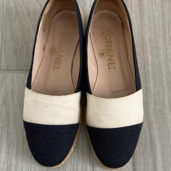 Chanel Vintage Espadrilles - Picture 2 of 10